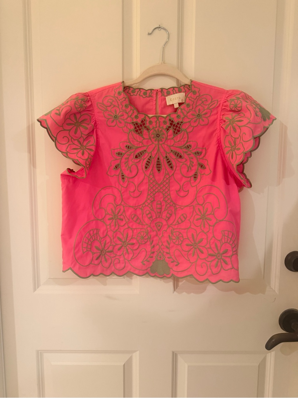 Entro NWOT Embroidered pink and green top - Picture 2 of 9